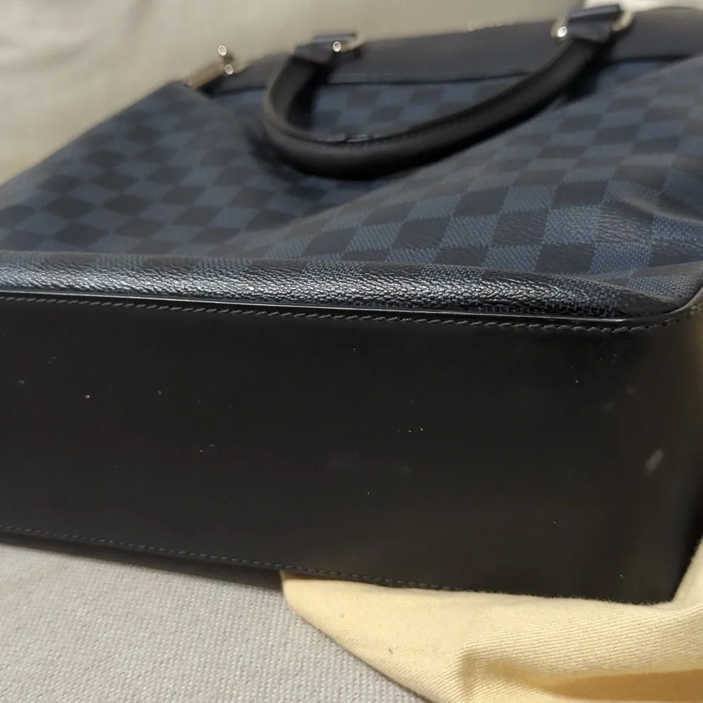 Cobalt Damier Tote Shoulder Bag. LOUIS VUITTON